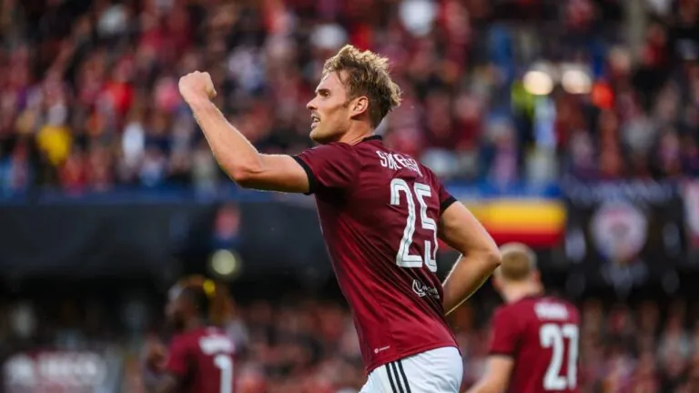 Sparta našla náhradu za Sorensena. Co nabídne obránce soupeře Hradce Králové?