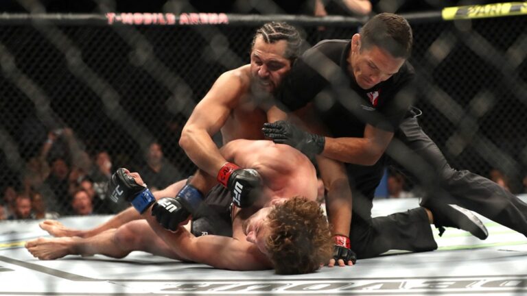 Askren, oběť nejrychlejšího KO v historii UFC, vyhrál boj o život: Čtyřikrát jsem zemřel, shodil jsem 23 kg
