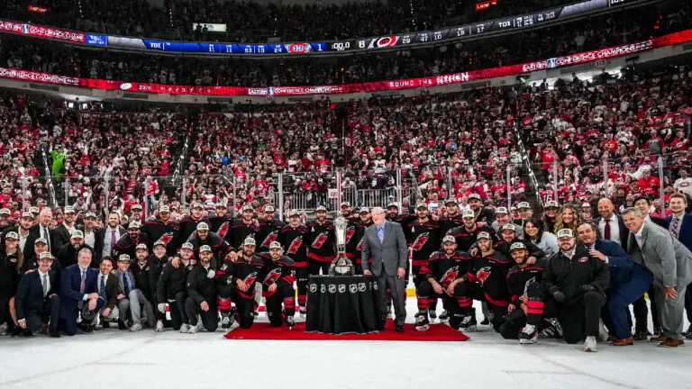 Carolina Hurricanes nedali Vegas šanci a slaví zisk Stanley Cupu