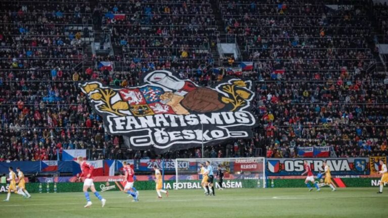 Na jméně nového předsedy FAČR se shodne Sparta i Slavia. Má jít o bývalého politika z ODS, Poborský odmítl