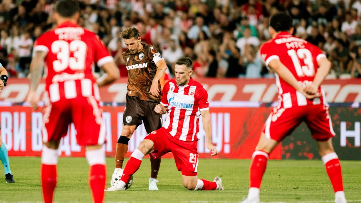 Totální blamáž a vztek v Bělehradě. Fanoušci Zvezdy po debaklu v Plzni žádají hlavy
