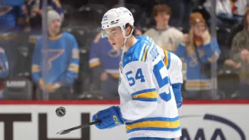 Česká hudba v NHL: Calin a jeho SuperStar zní arénou St. Louis. Postarali se o to mladíci Jiříček a Dvorský