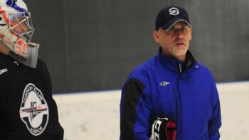 Prošel si KHL s Rulíkem, nyní pomáhá Vsetínu. Zkušený kouč Makóni o nové výzvě v Maxa Lize