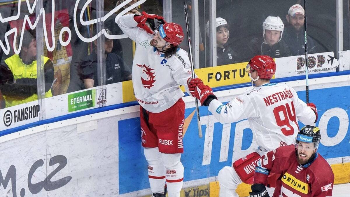 Daniel Voženílek, Andrej Nestrašil, HC Oceláři Třinec