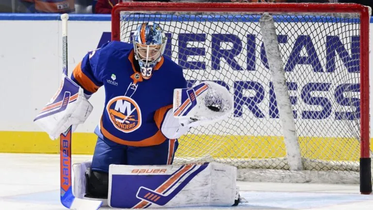 Fantastický Rittich zavřel klec Islanders a byl největší hvězdou utkání, Wallstedt se zapsal do historie