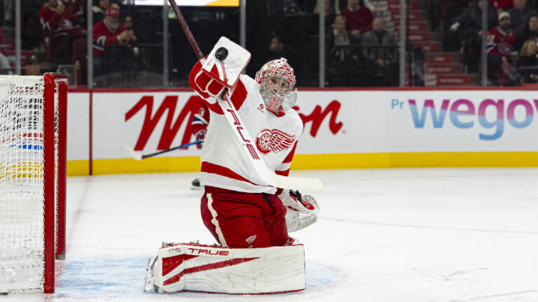 Detroit Red Wings v dalším kolapsu před play-off. Začíná se lámat víra v Yzerplan?
