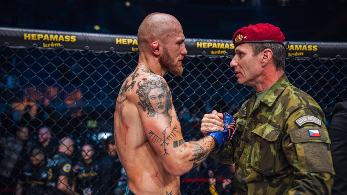 Dominik Humburger Oktagon