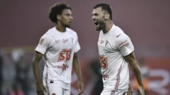 Superžolík Erik Prekop? Bývalý omyl Slavie v Polsku zazářil a dvěma góly řídil velký obrat