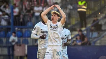 Do Slavie ho cpalo sedm agentů za 14 dní! Kania kroutí hlavou nad přestupem Mahmiče
