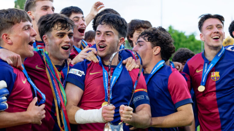 Další úspěch pro Barcelonu! Junioři z Katalánska ovládli Youth League