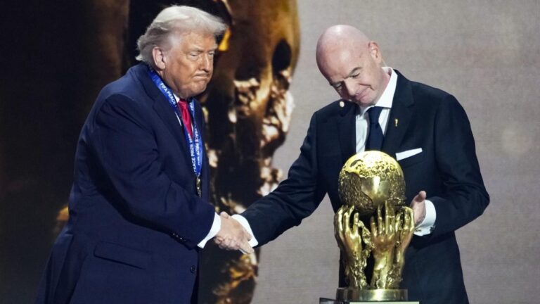 FIFA Donald Trump Gianni Infantino