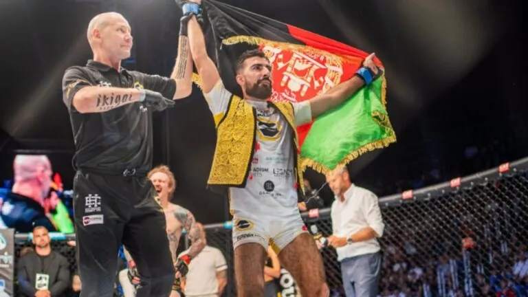 Krutost UFC opět v akci. Veterán Oktagonu měl v organizaci bilanci 7-0, přesto končí