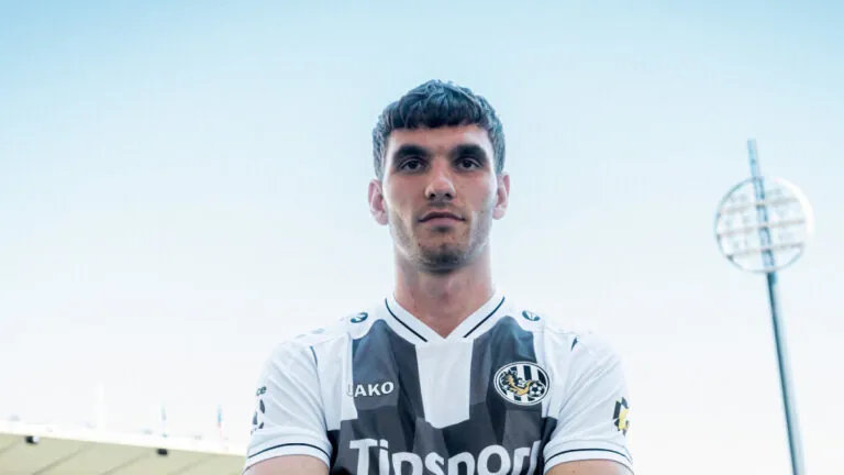 Hradec hlásí posilu do defenzivy! Konkurenci v obraně zvýší slovenský talent Mielke