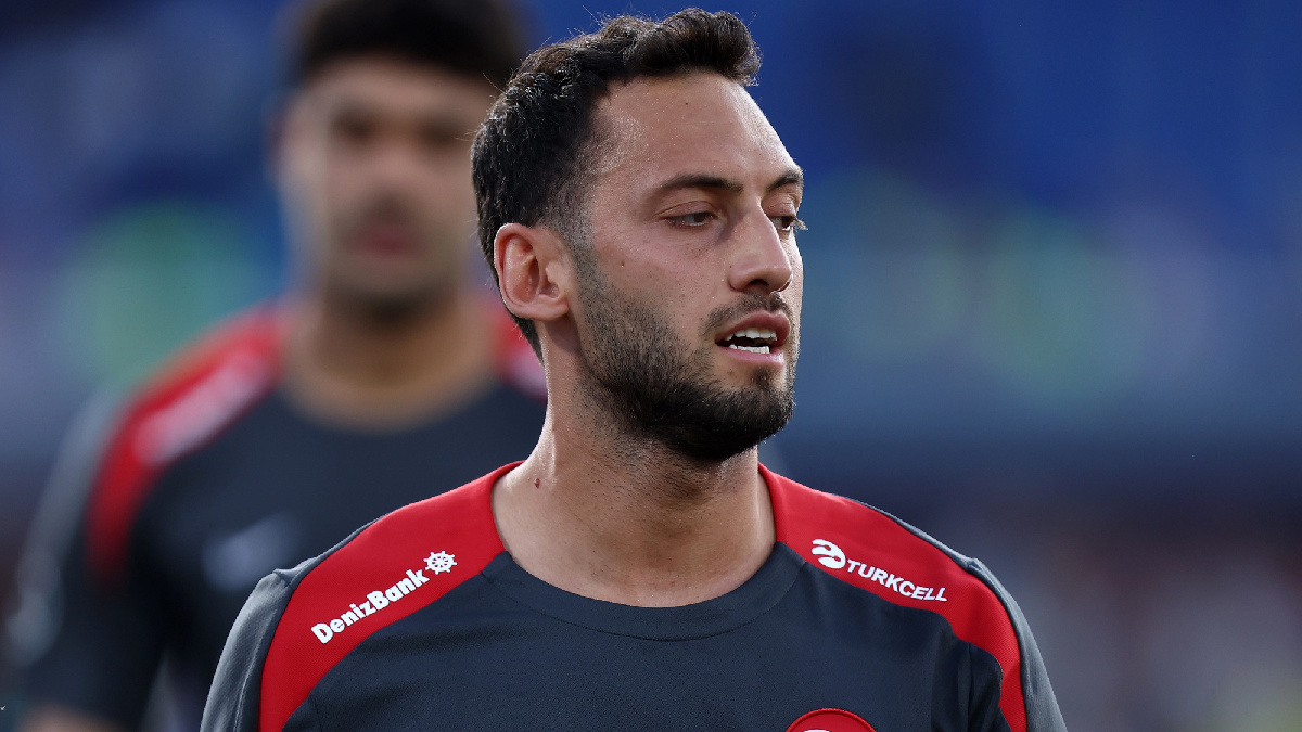 Hakan Calhanoglu