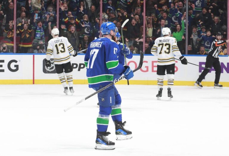 Hronek ve šlágru pomohl obrat Pastrňákův Boston mířící za výhrou