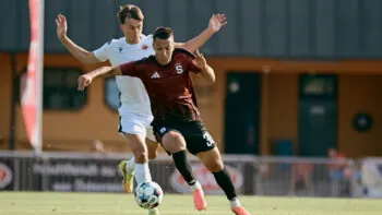 Zahozené šance a laciný gól po přestávce. Sparta třetí letní přípravný duel nezvládla
