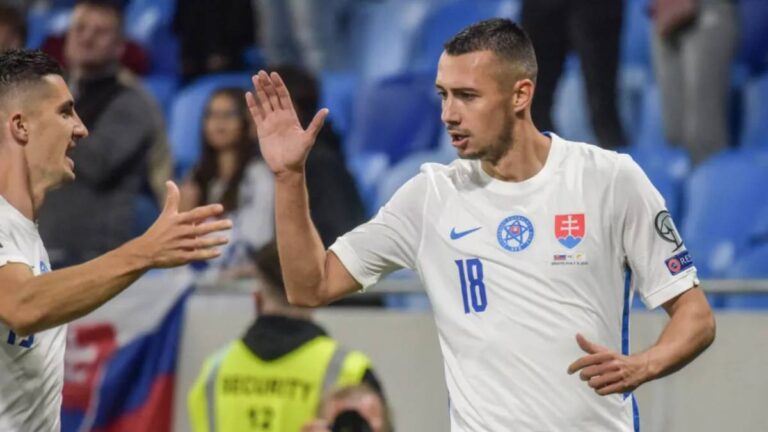 Škrtel o Schranzovi: Když dáte tři góly na EURO, tak si vás zákonitě někdo všimne. Je mu třicet, ale to ještě není tolik, aby nemohl někam do zahraničí