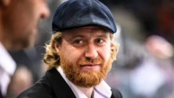 Jakub Voráček na ligovém fotbale v Teplicích. Zbrojovka byla lepší, řekl hvězdný hokejista