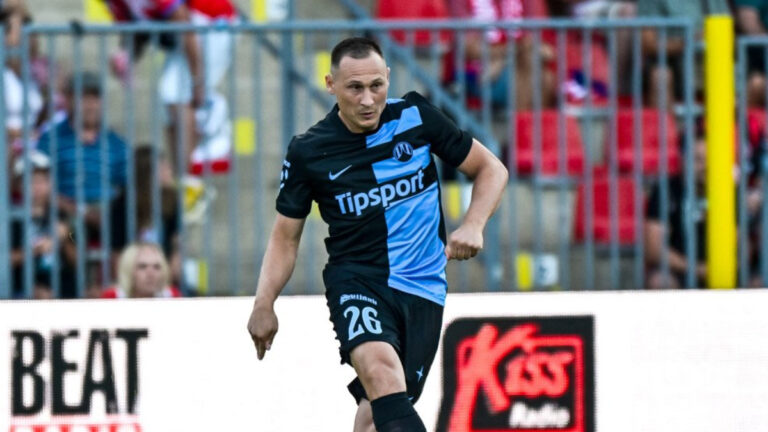 Zhrzená legenda, nebo provokatér? Bořilova divoká oslava rozdělila slávisty