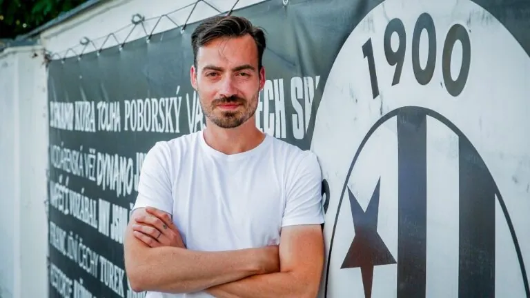 Nová krev v Neratovicích: Hronek střídá Jánoše, na lavičce je i Podroužek