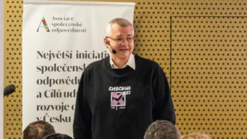 Karty jsou na stole. Tvrdík zveřejnil návrh pro ultras a nabízí okamžitý konec omezení