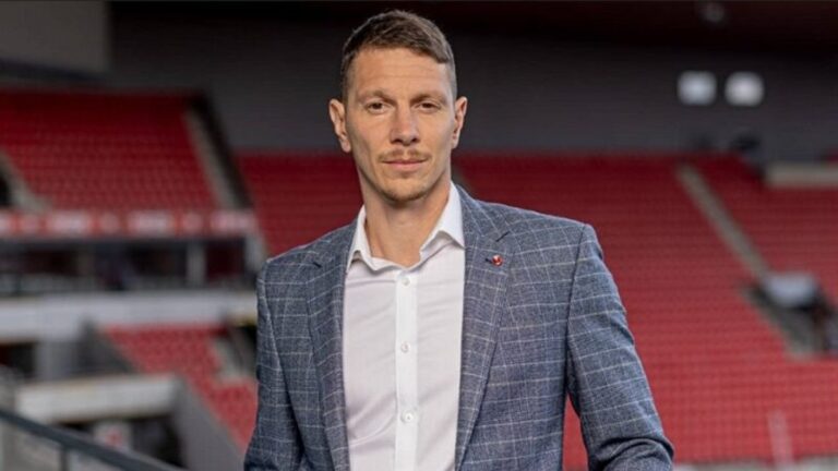Bílek končí ve Slavii a stane se sportovním ředitelem Pardubic