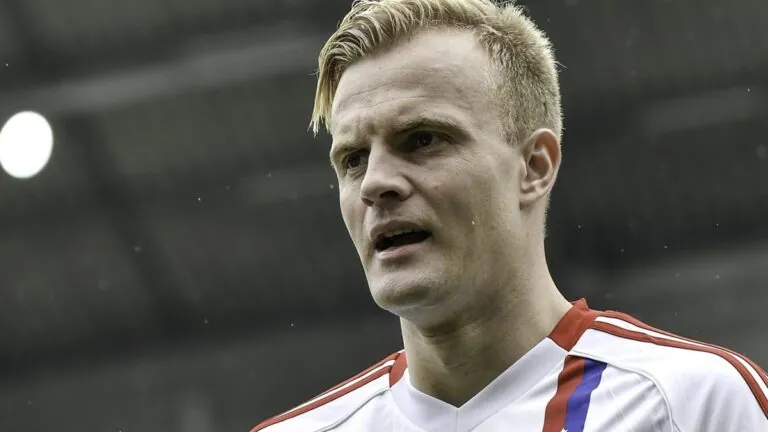 Slavia má smůlu. Bratranec Haalanda míří na druhý břeh Vltavy, posílí Spartu
