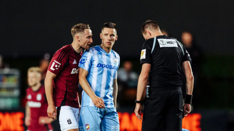 Největší letošní odchody hráčů z Chance Ligy: Dioufův rekordní přestup, Kalvach zkusí štěstí v Kataru