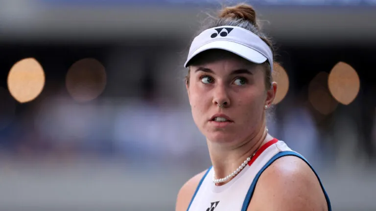 Jako z Příběhu služebnice. Fotka Češek před Billie Jean King Cupem rozvířila sociální sítě