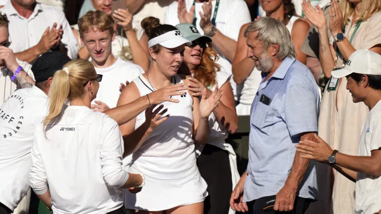Spali na nádraží, on sbíral železo. Otec šampionky Noskové odhalil drsnou cestu na wimbledonský trůn