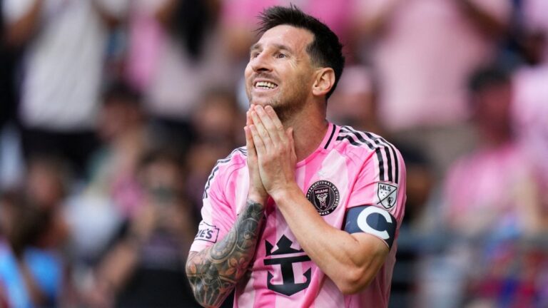 VIDEO: Messi zase kouzlil a před MS je ve formě. Gólman proti jeho přímáku vytáhl zákrok roku