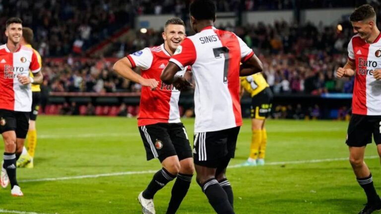 Priske slaví senzační úspěch! Jeho Feyenoord dotáhl proti Manchesteru City tříbrankové manko. Srovnal bývalý hráč Sparty