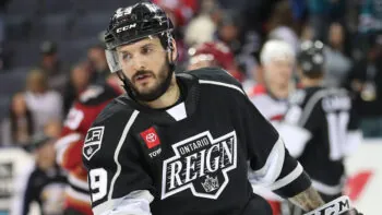 Konec nadějí na NHL. Český kanonýr Martin Frk odchází do ruské KHL