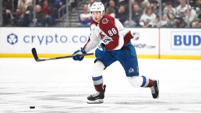 Startuje play-off NHL. Nejočekávanější série prvního kola? Rantanen proti Martinu Nečasovi