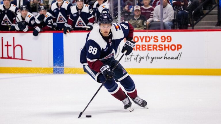 Martin Nečas Colorado Avalanche