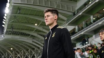 Chyba Martina Vitíka málem definitivně rozhodla o výhře Aston Villy. V Evropské lize zavinil penaltu