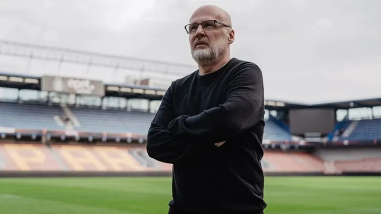 PTSD z Bílkova fotbalu je zpátky, zoufají fanoušci po remíze v Ázerbájdžánu