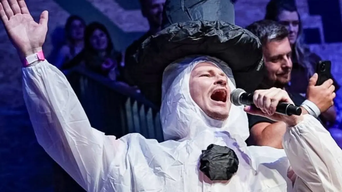 Pytle na hlavách, zpívající Mikýř a drtivé KO: Oktagon přepsal pravidla MMA. Kdo získal smlouvu?