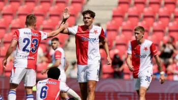 Slavia rozstřílela Slovácko, dvakrát se trefili Chytil i letní posila. Utkání nabídlo dvě vyloučení