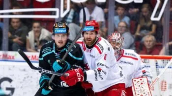 První extraligové body bere Třinec! Karlovy Vary nezvládli prostřelit Marka Mazance