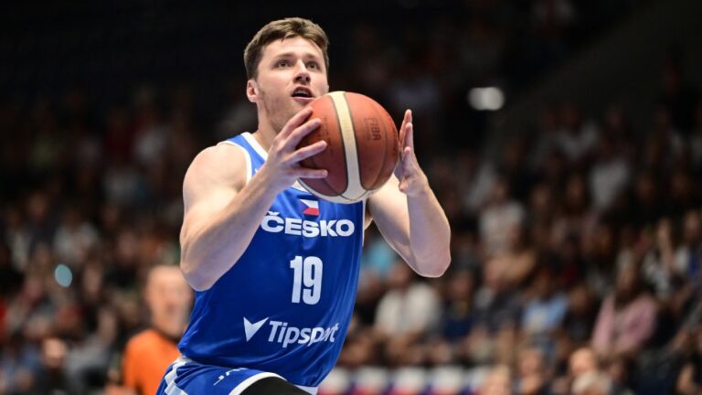 Basketbalisté zabojují v Jihlavě o mistrovství světa. Je vyprodáno, bude to svátek, říká Benda