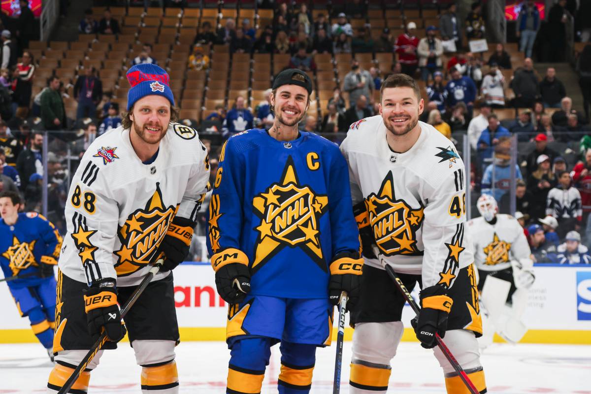 Pastrnak, Hertl, Bieber