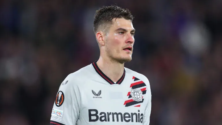 Schick zahodil penaltu, Leverkusen v Lize mistrů nebude. Coufal a Hložek u debaklu Hoffenheimu