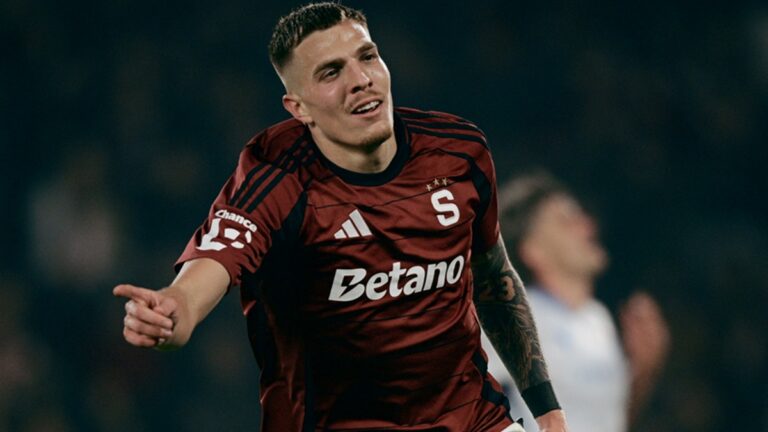 VIDEO: Gól v pravý čas! Vydra otevřel skóre v derby v nastavení 1. poločasu