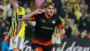 Slavia není soupeřem, mysleli si na Fenerbahce. Zaskočení fanoušci nyní volají po konci trenéra