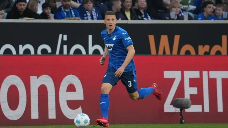 VIDEO: Hrubka brankáře potopila trápící se Hoffenheim. Kadeřábek odehrál 250. zápas v Bundeslize, zahrál si i Jurásek