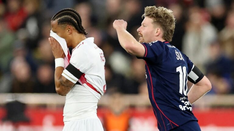 Dejte mu Zlatý míč! Šulc opět pobláznil fanoušky Lyonu: Za míň než 2 miliardy neodejde