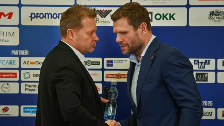 Majitel Vítkovic Pavlík se sešel s fanoušky. Diskutoval o krizi i o tom, proč skončil Varaďa
