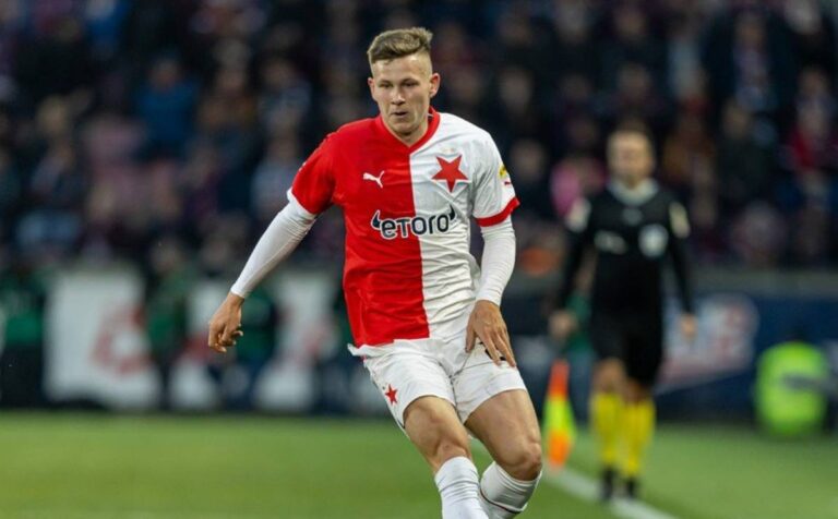 Trpišovský promluvil o marodce Slavie: S Pechem nepočítá, Wallem s Holešem budou připraveni na první jarní kolo. Co Staněk či Sinyan?