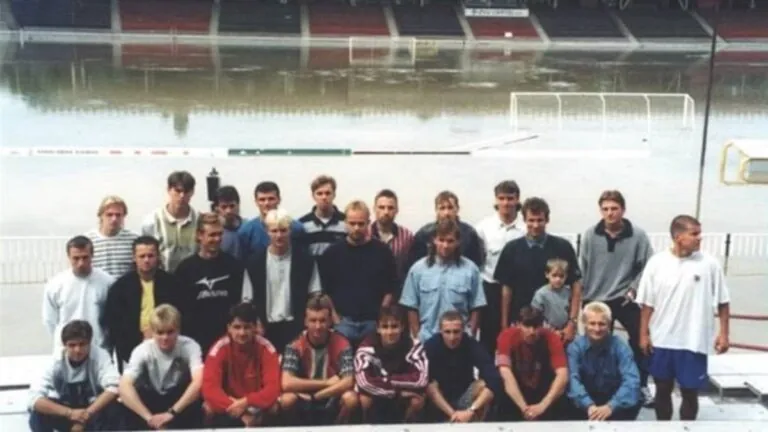 Jaké fotbalové stadiony byly zatopeny v roce 1997 a 2002? Kterým hrozí povodeň tentokrát?